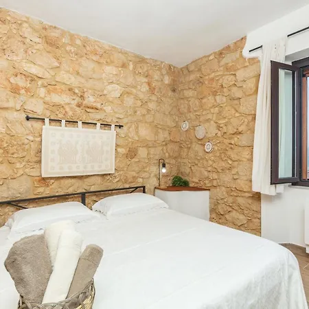 Dommu Anna Apartamento