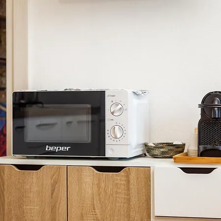 Dommu Anna 包内伊